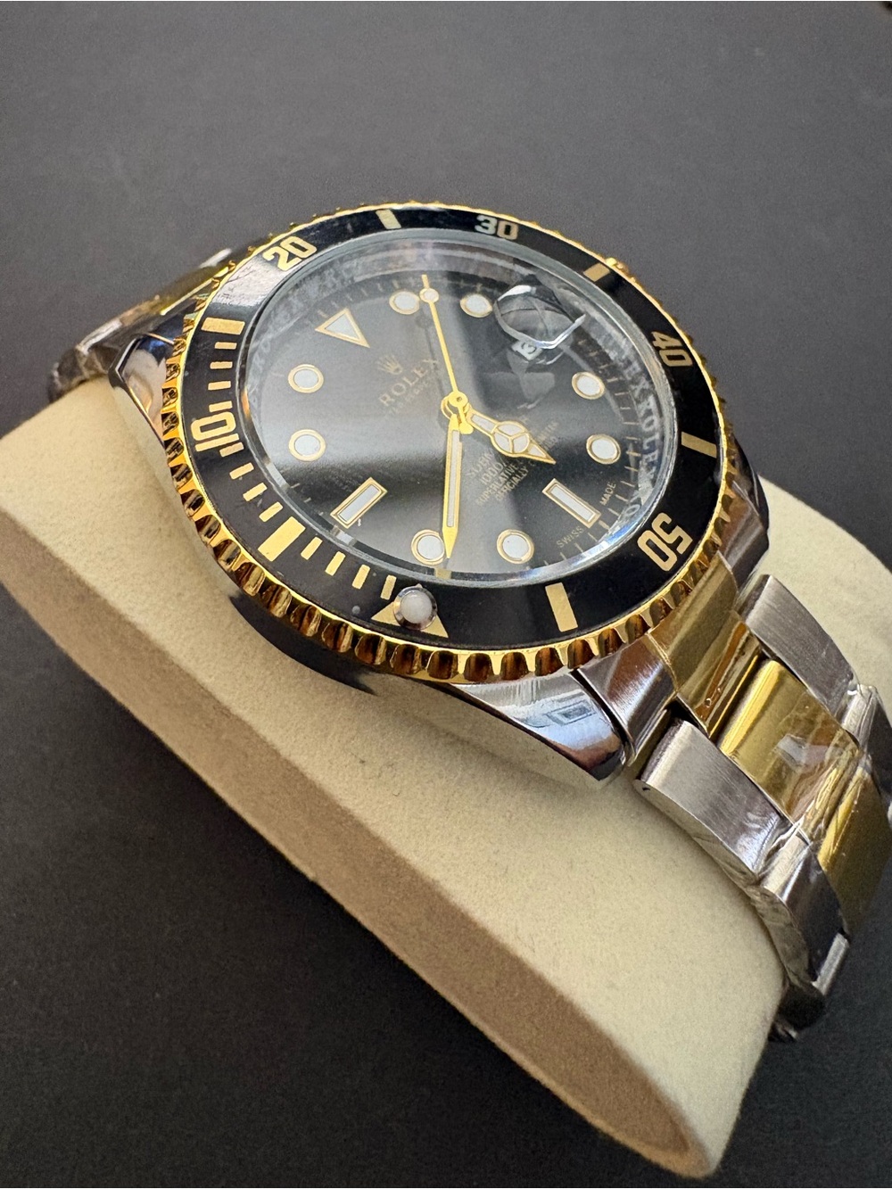 Stainless Steel Fashion Men’s Two Tone Gold Silver Watch Black Face 38mm